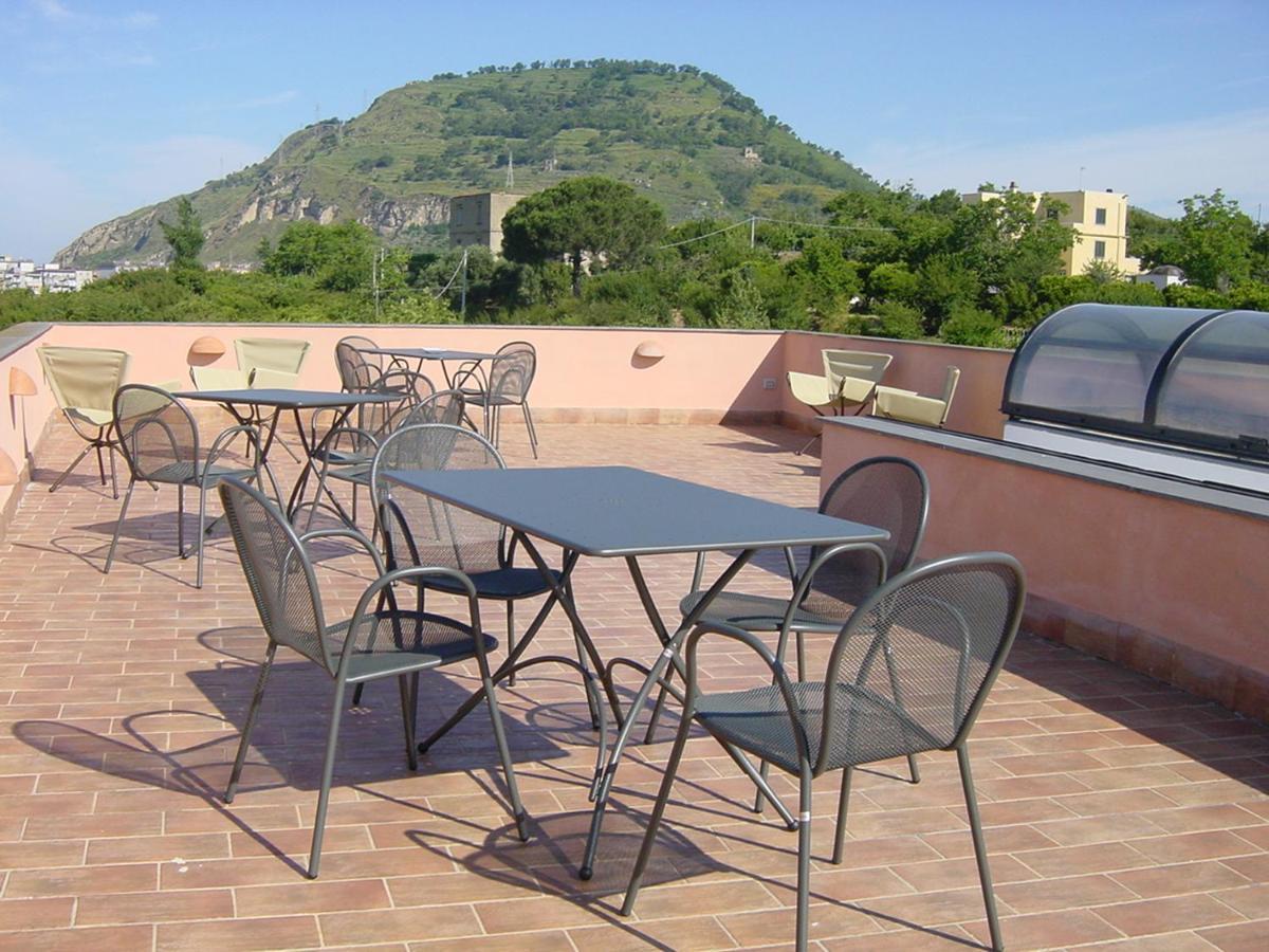 Aparthotel Flegrea House à Pouzzoles Extérieur photo
